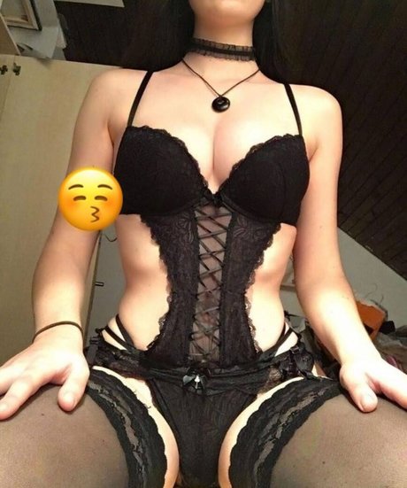 MommyJinxx beautiful pornstar img