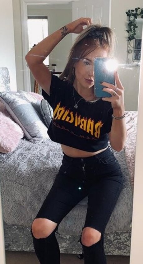 Karina Williamson nudes star gallery