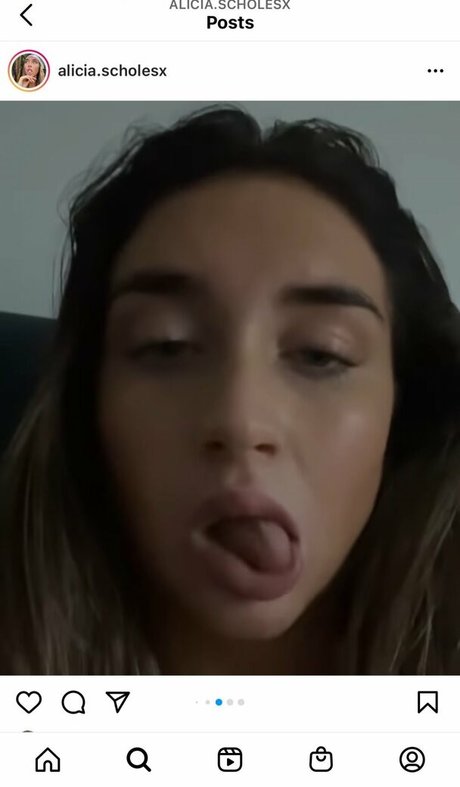 Alicia Scholes model xxx photo