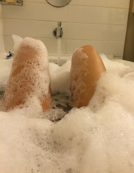 Britne Oldford hd star image