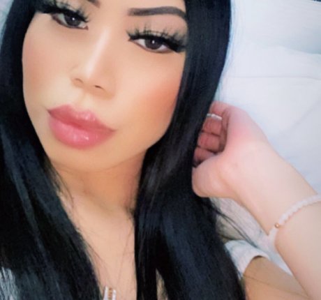 Baby Lily top star images