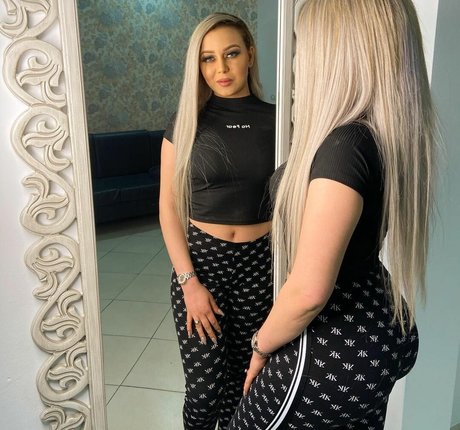 Islem Souilem top star archive