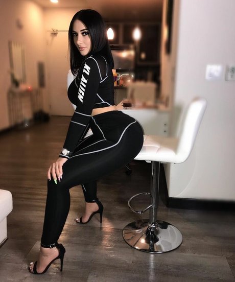 FeetByJo pornstar sexy pics