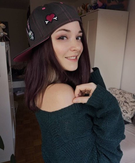 rainbowf0x xxx actress photos