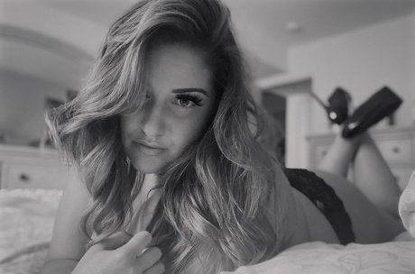 Alyssamax07 hd actress gallery