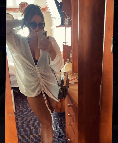 yoga instructor onlyfans beautiful nude archive