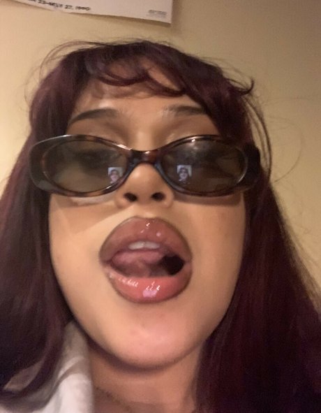 LaMoneyDiosa pornstar erotic photo