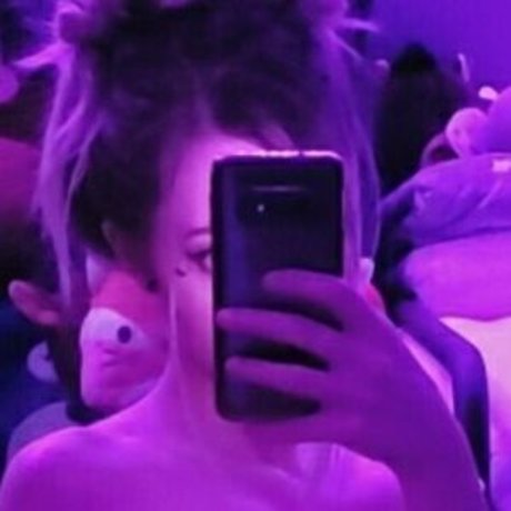 Faelliefox model perfect pictures