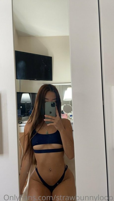 Lily Luen nudes model gallery