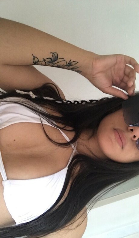 Isabela Libaroni star nudes images