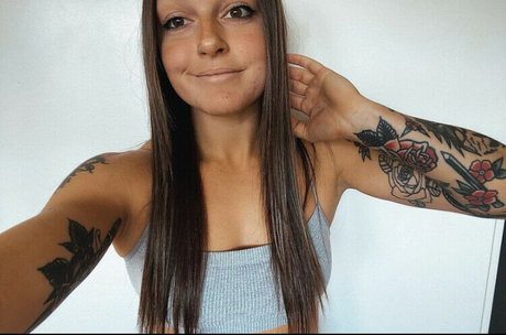 Teeteee16 top pornstar pic