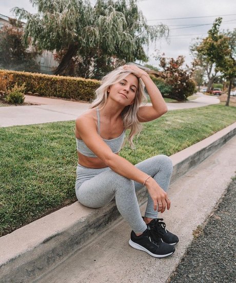 Alyse Parker hd actress pic