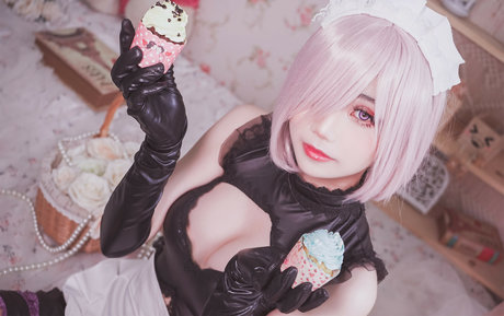 Miinmeow nude star img