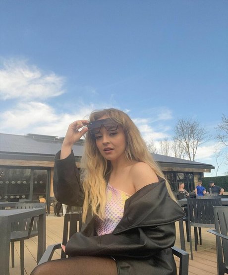 Emily Rose Perrin pornstar hd images