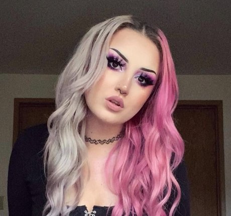 teddybabyy model adult pics