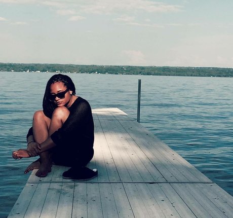 Rhyon Nicole Brown pornstar sex photo