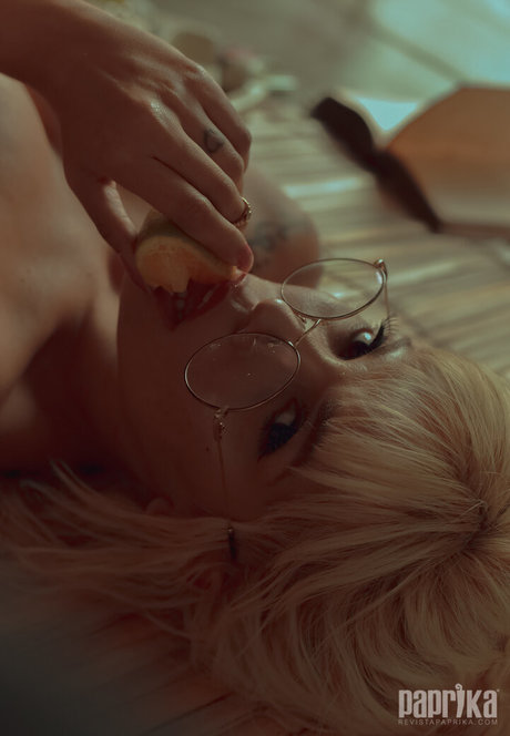 Camil Fenix nude pornstar archive