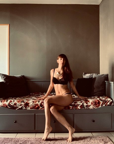 ElleEctric star nice pics