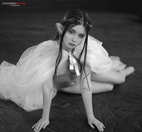 Janna Evstafeva sexy actress img