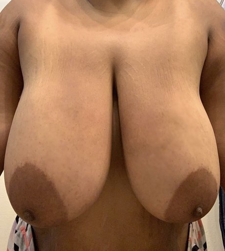 Tatianas Castle nude actress pic