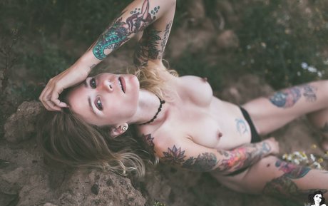 Yayavader model hd images