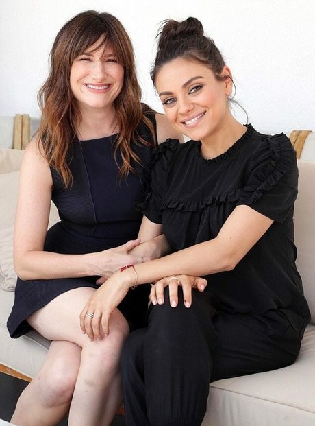 Kathryn Hahn erotic actress archive