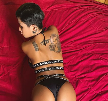 shuggatrix star sexy photo