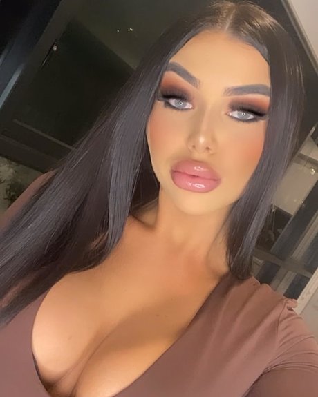 Erin Gray art star photos