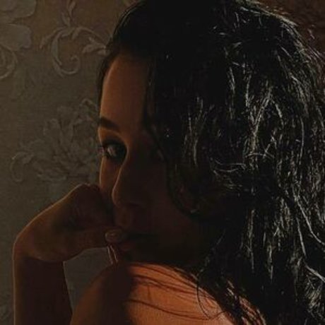 Kirafeetisrael naked pornstar pic