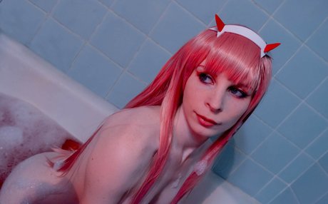 Cherryl Kitsune hot star photo