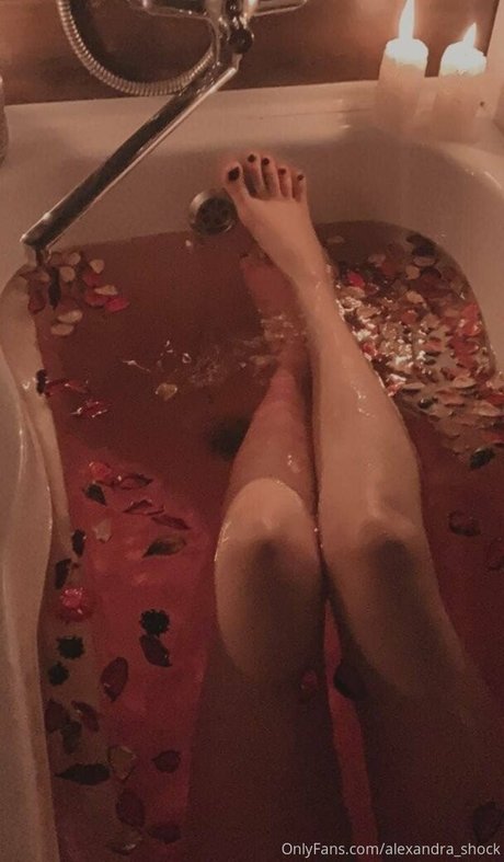 alexandra shock best actress image