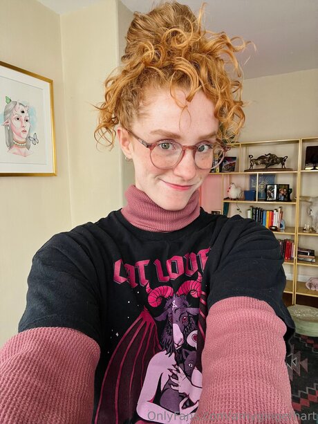 Amygingerhart free pornstar pics