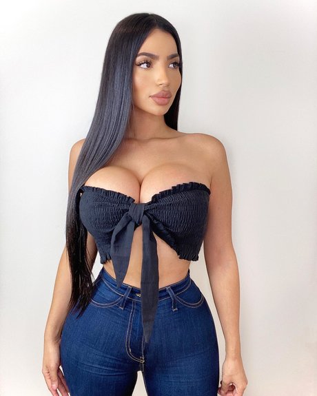 Kathleen Molina erotic actress photos