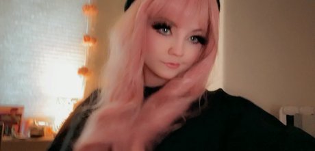 Naomie model best archive