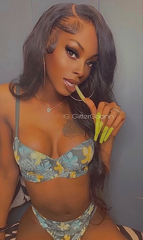 Erotica Vanderlei pornstar naked pics