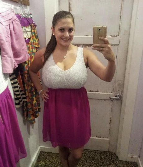 Avery Millah nude star pic