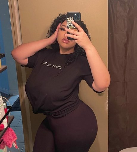 Tanya Mayenge naked star gallery