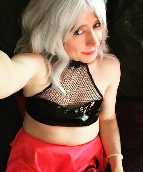 Scarlett OHarder star top photo