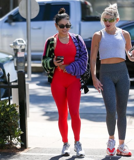 Vanessa Hudgens high quality model photos