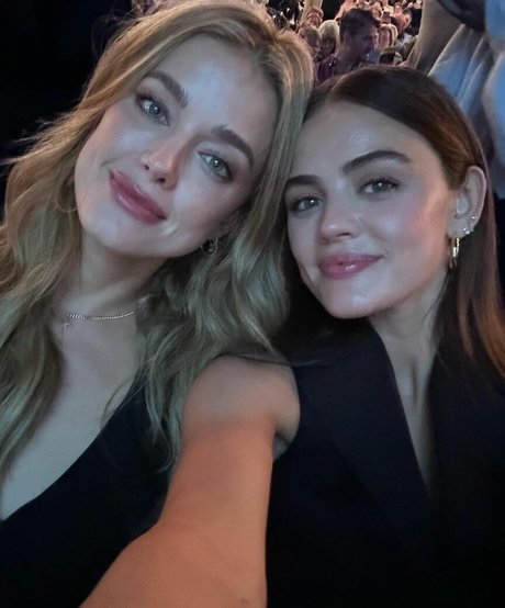 Lucy Hale naked model photos