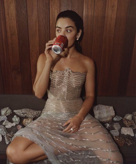 Lucy Hale star hot photos