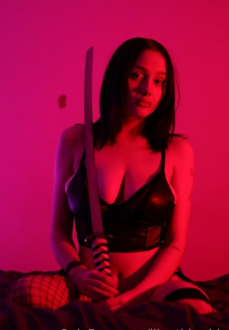 Lilgothbarbie model top pic