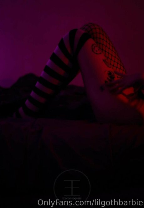 Lilgothbarbie naked model pics