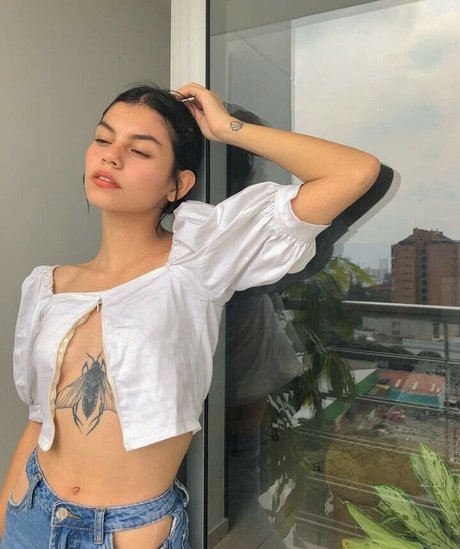 Daniela Montaguth hd actress image