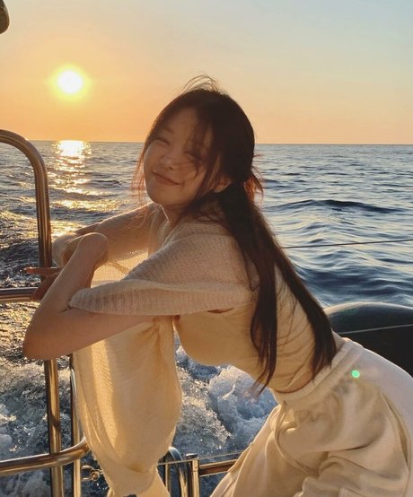 Uzaa sex pornstar images