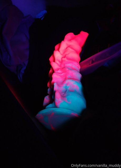 vanilla muddy perfect model pics