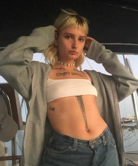 Emmaazzww nice actress photo