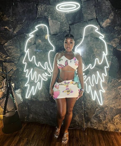 biancaisking sex pornstar gallery