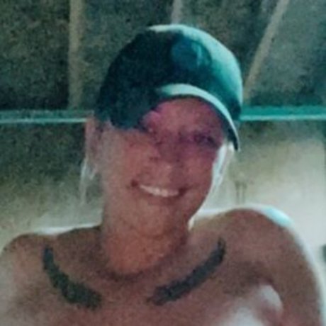 Big Tits McGee nice pornstar galleries