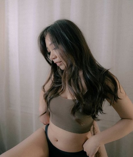 viavmber high quality model pics